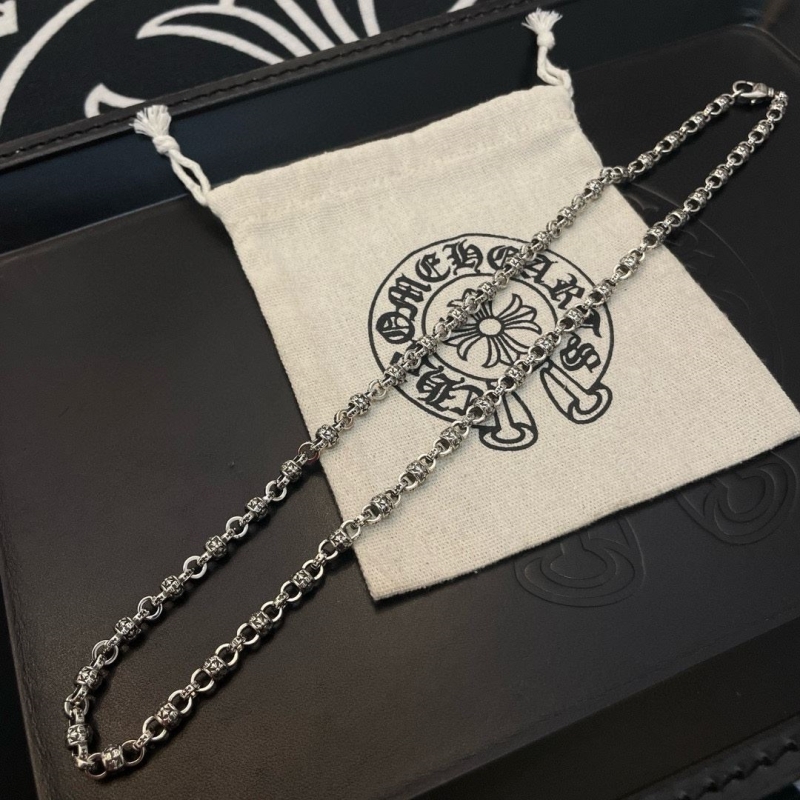 Ch*0me He**ts necklaces